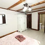 Holiday home комплекс котеджів 