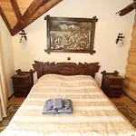 Holiday home комплекс котеджів 