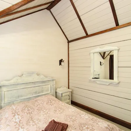 комплекс котеджів 